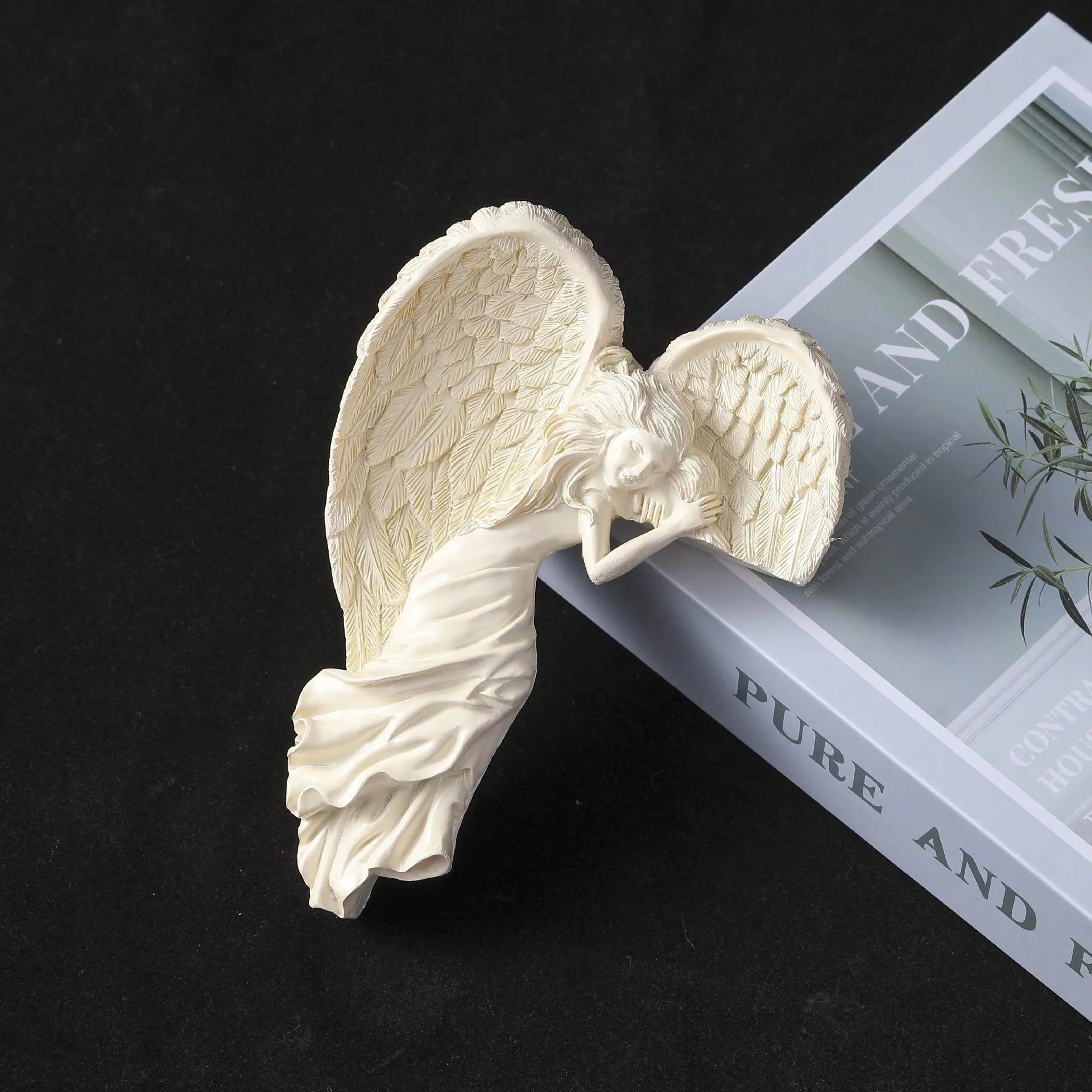 The Seraphim Angel Door Frame Ornament